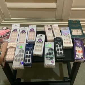 imPRESS Press-On Nails Variety Pack - Pink, White, Black, Holiday